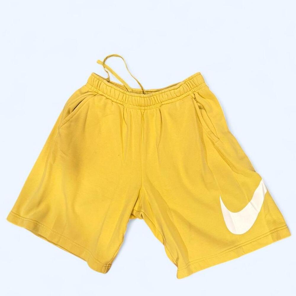 Nike Swoosh Sweat Shorts – Men’s Medium